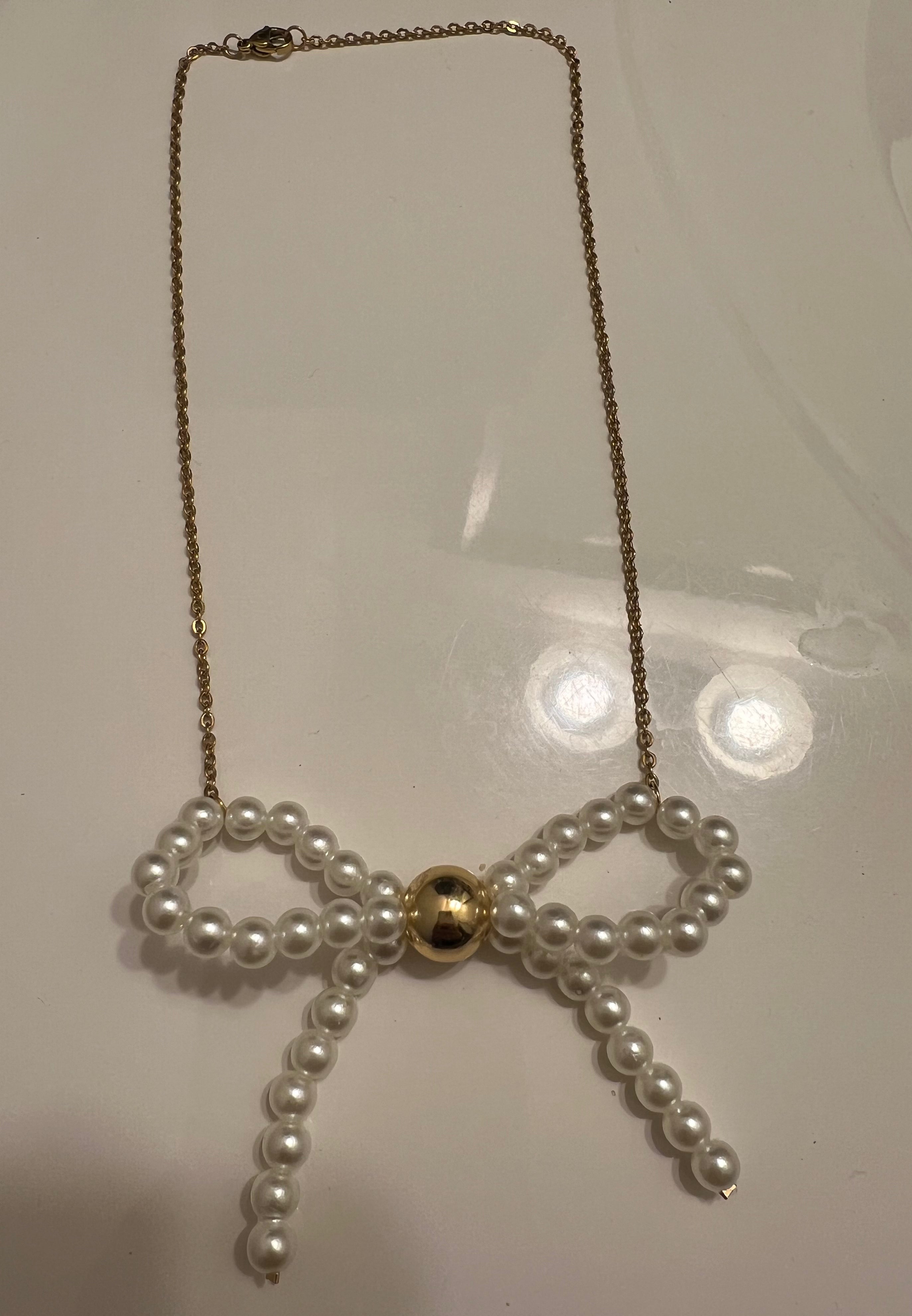 Pearl Coquette Necklace